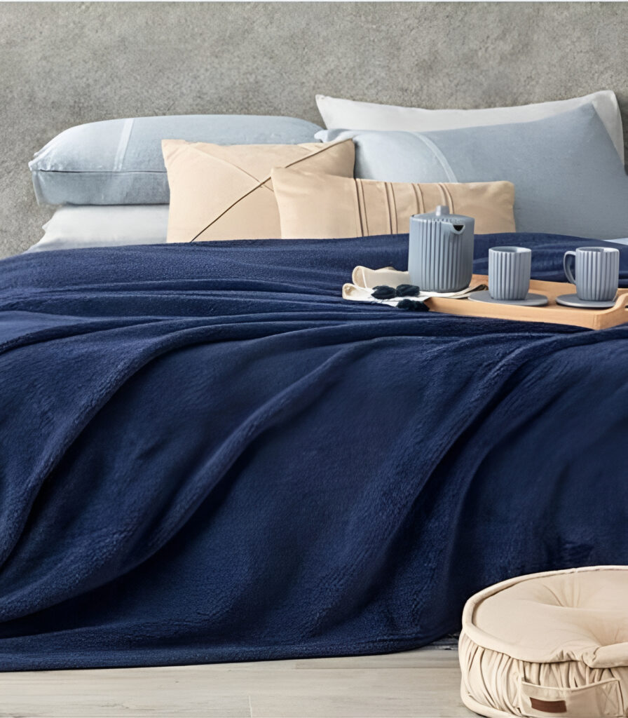 Пухкаво одеяло wellsoft индиго 220x230 см плюшено меко