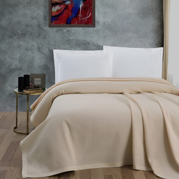 Покривало за спалня памучно крем 220x240 пчелен вязел четирисезонно